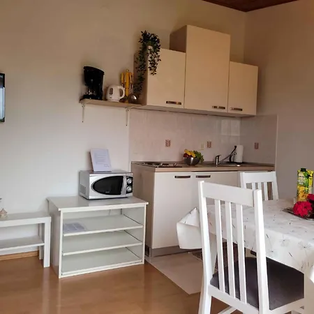 Valbandon, Istia 3 Apartman *