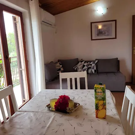 Apartman Valbandon, Istia 3